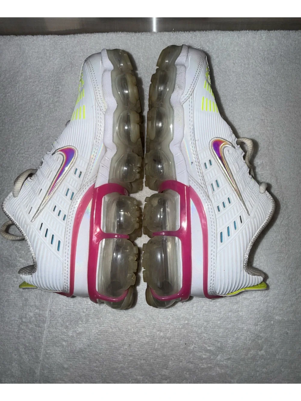 Nike Air Vapormax 360 Volt Fire White Running Shoe Pink & Lime Accents Size 8